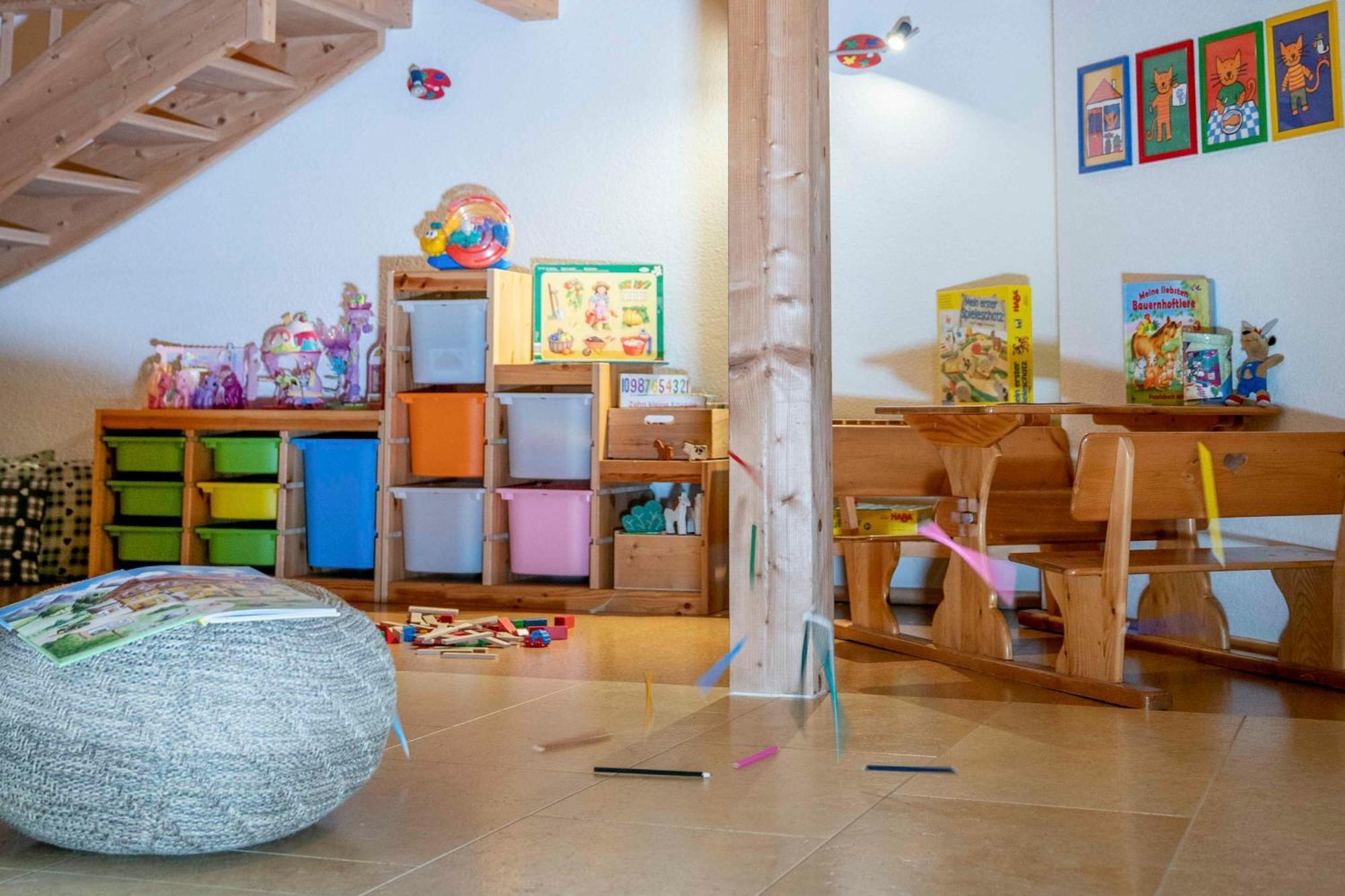 Kinderbauernhof Ierzerhof Arzl im Pitztal Εξωτερικό φωτογραφία